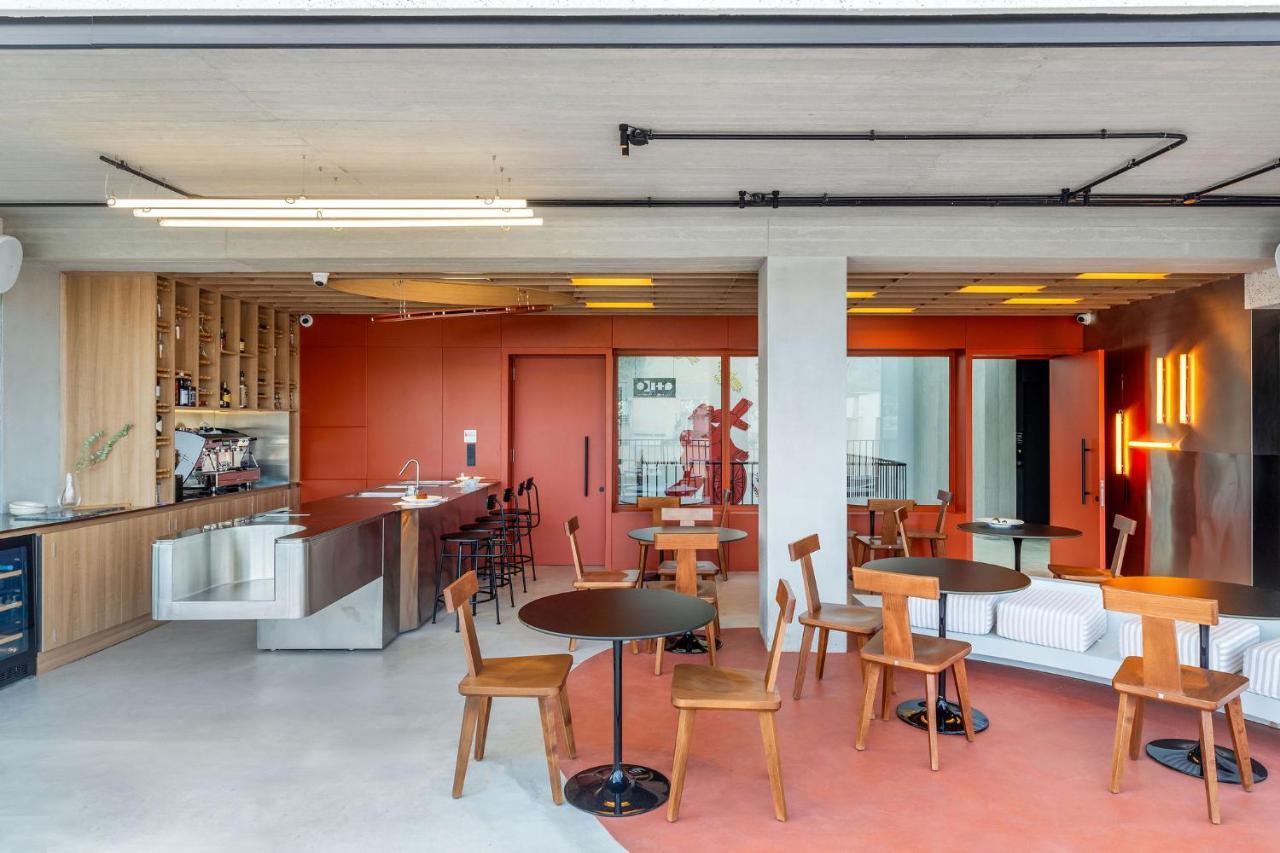 Hotel The Newel Psychiko Athen Exterior foto The kitchen and dining area
