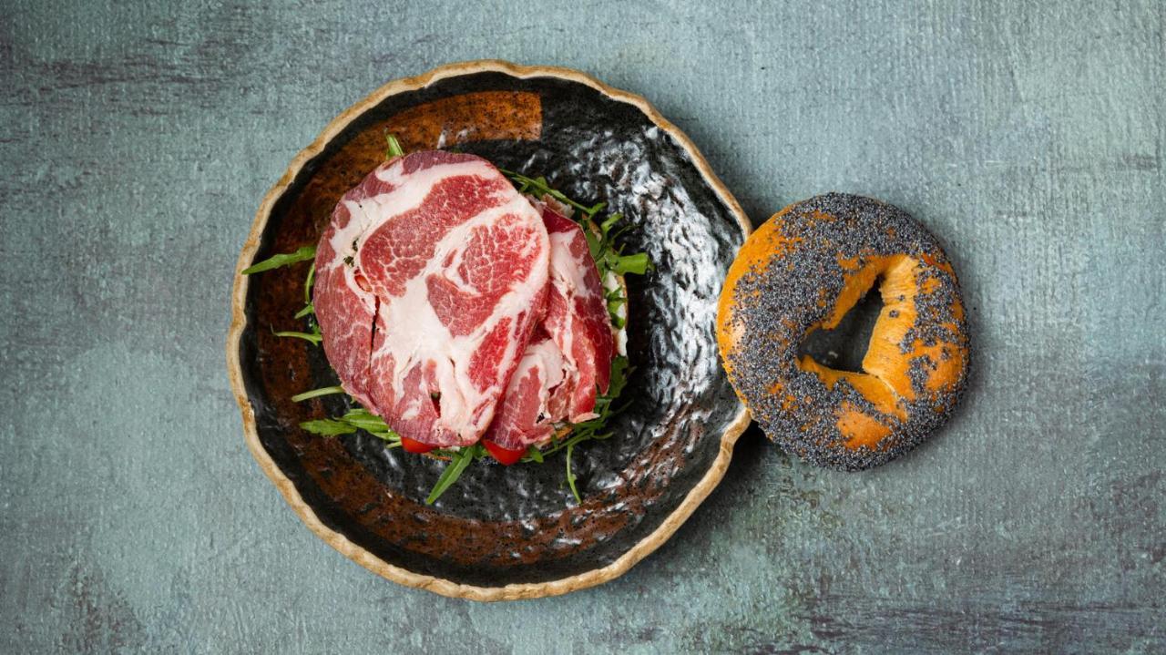 Hotel The Newel Psychiko Athen Exterior foto A piece of dry-aged beef